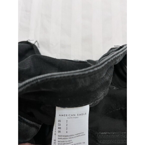 AMERICAN EAGLE Distressed Next Level Stretch Cuffed Hi Rise Shortie Shorts Sz 2 - Picture 6 of 9